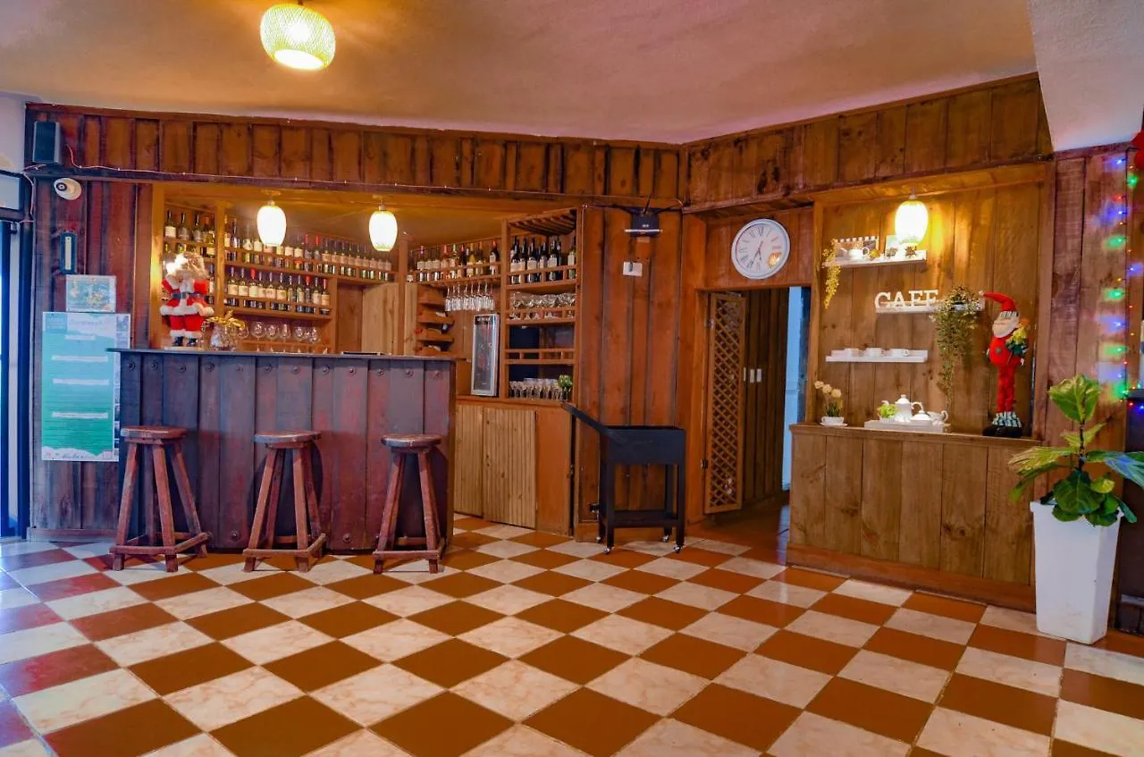 Hotel Rancho Constanza & Cabanas De La Montana