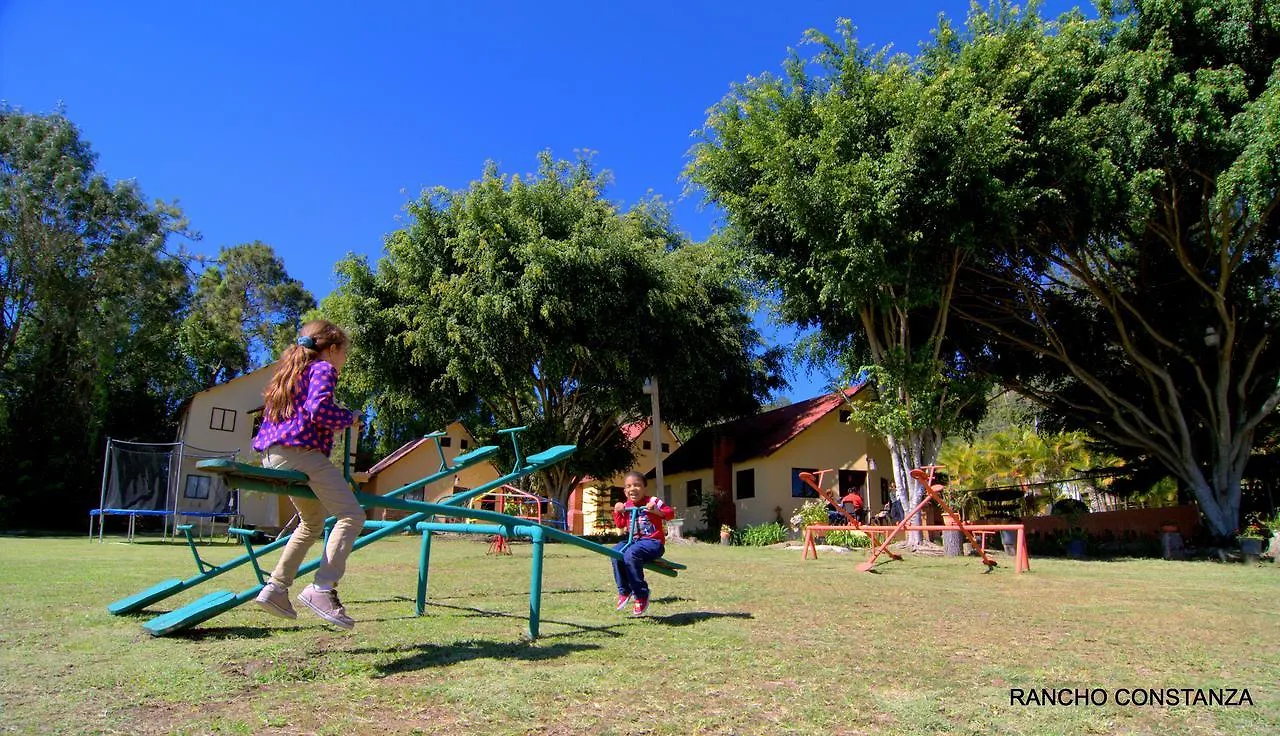 Hotel Rancho Constanza & Cabanas De La Montana